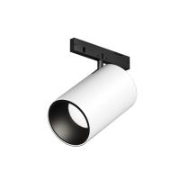 RENDER_TR187-1-5W4K-M-BW_on_w_standard